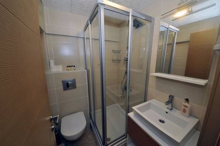 Aiza Suites