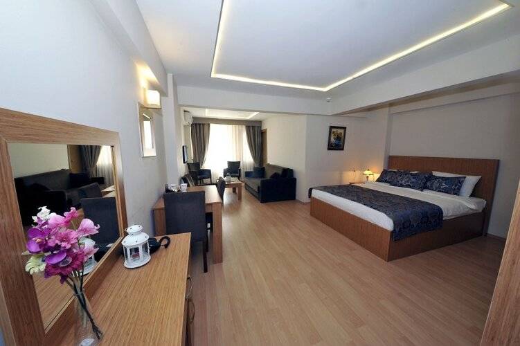 Aiza Suites