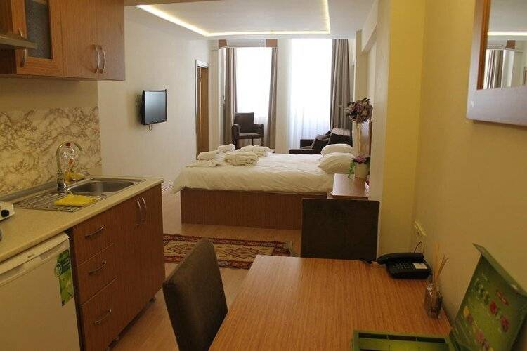 Aiza Suites