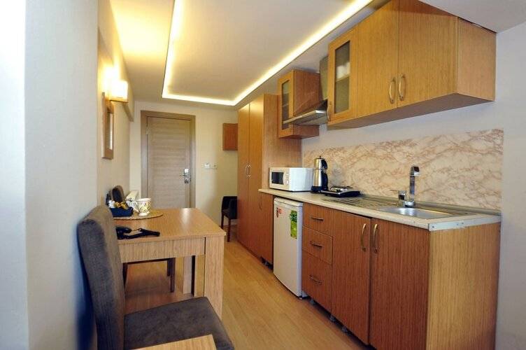 Aiza Suites