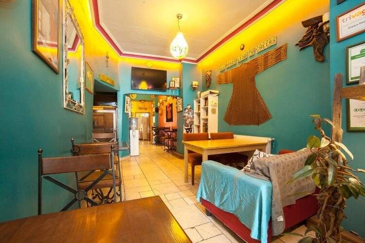 Cheers Hostel