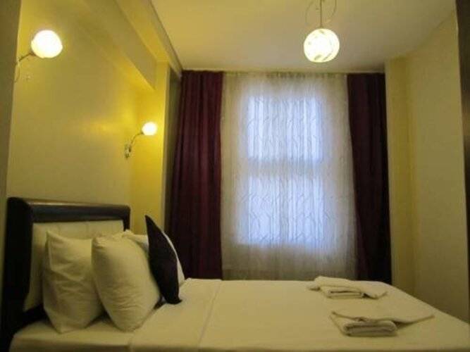 By Pera Suites