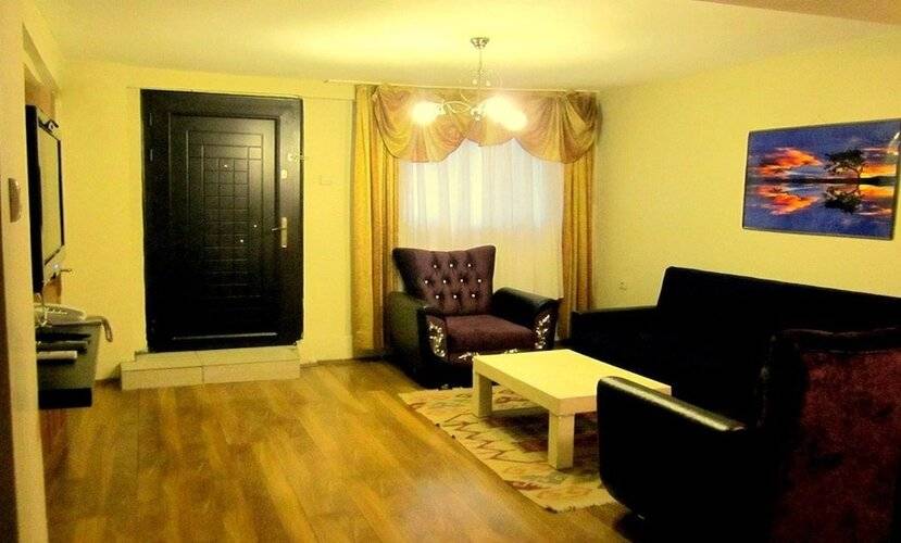 By Pera Suites