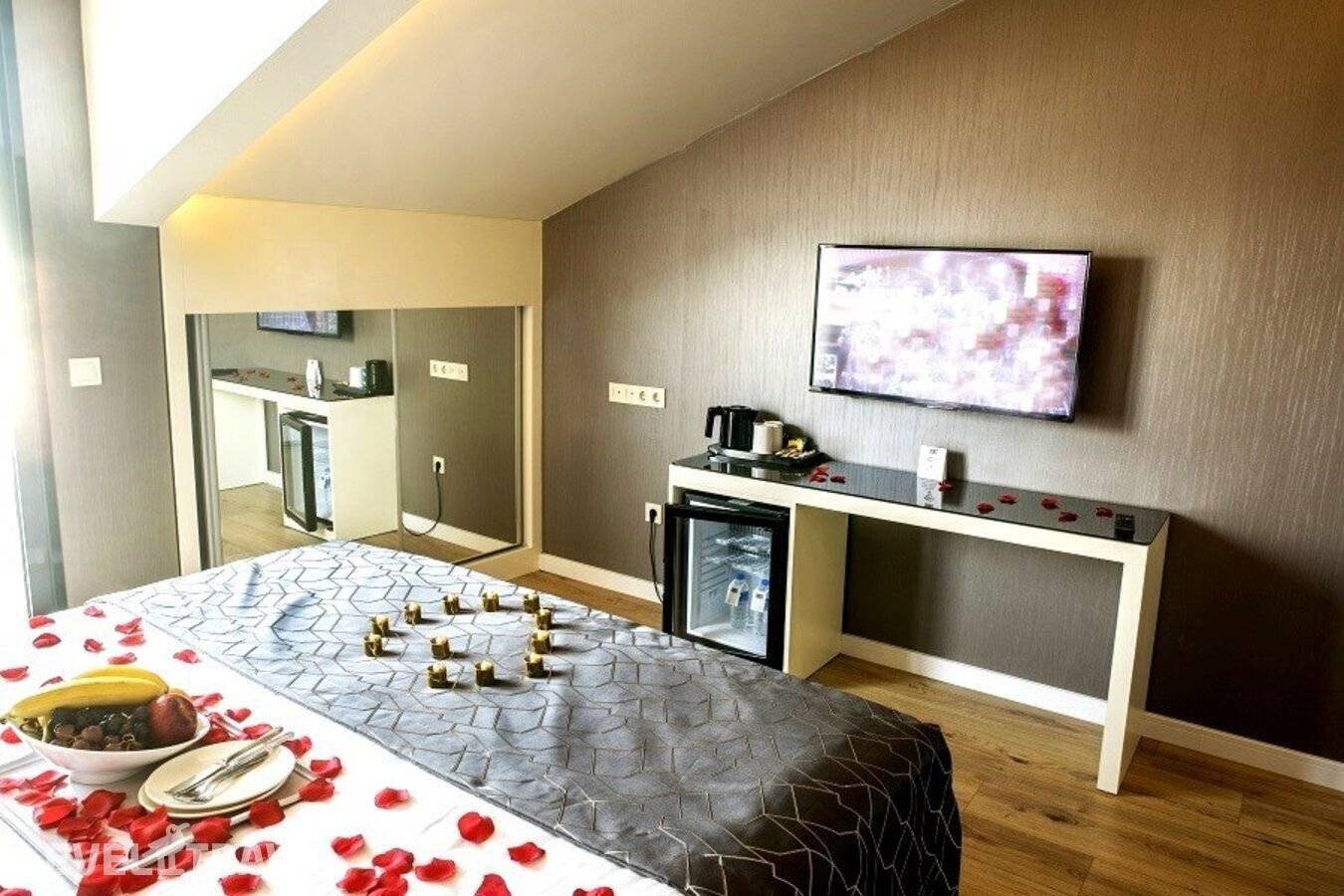 фотографии отеля Elm Suite Hotel в Турция(Кягытхане) - фото №7