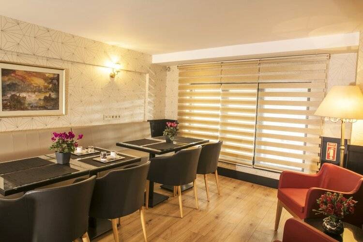 Elm Suite Hotel