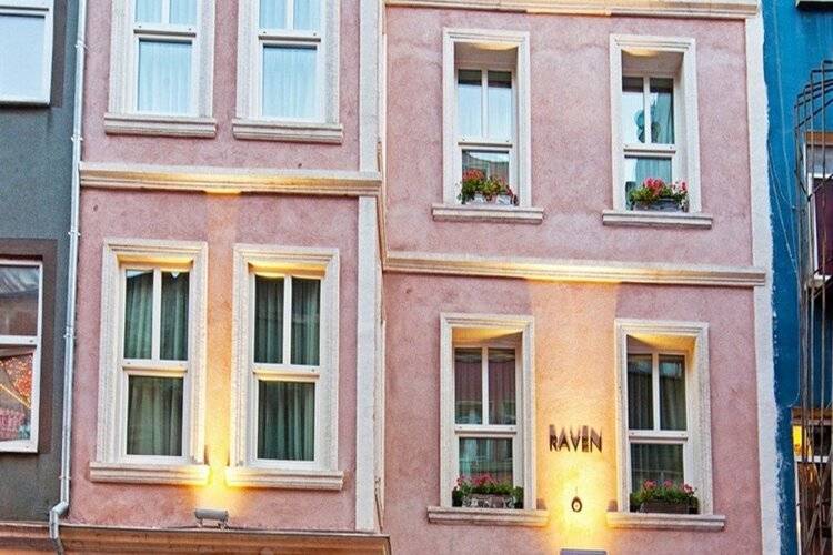 Raven Istanbul Suites