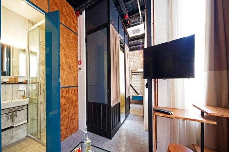 Raven Istanbul Suites