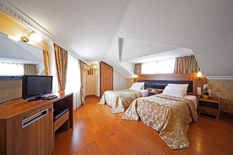 Elasophia Hotel