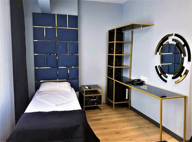Orange Airport Hotel