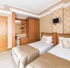 $item['hotel']['name']