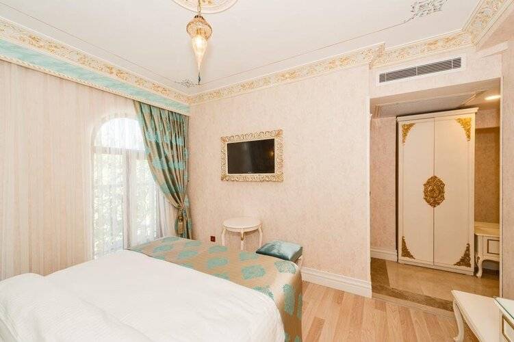 Hotel 1453
