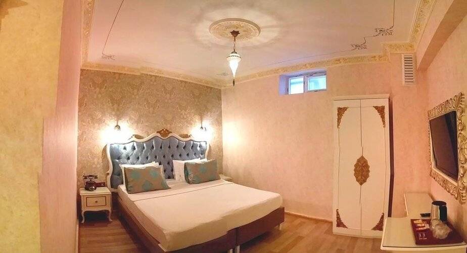 Hotel 1453