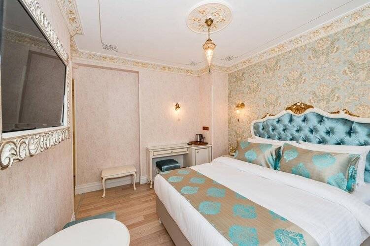 Hotel 1453