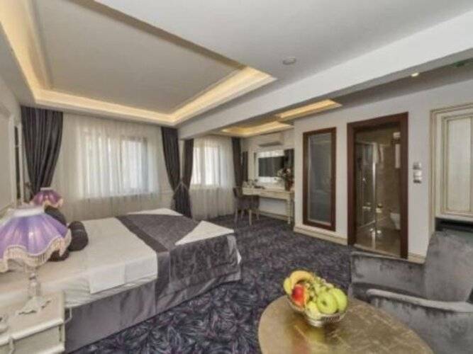 Escardin Hotel