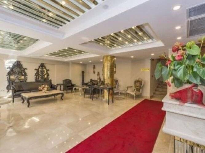 Escardin Hotel