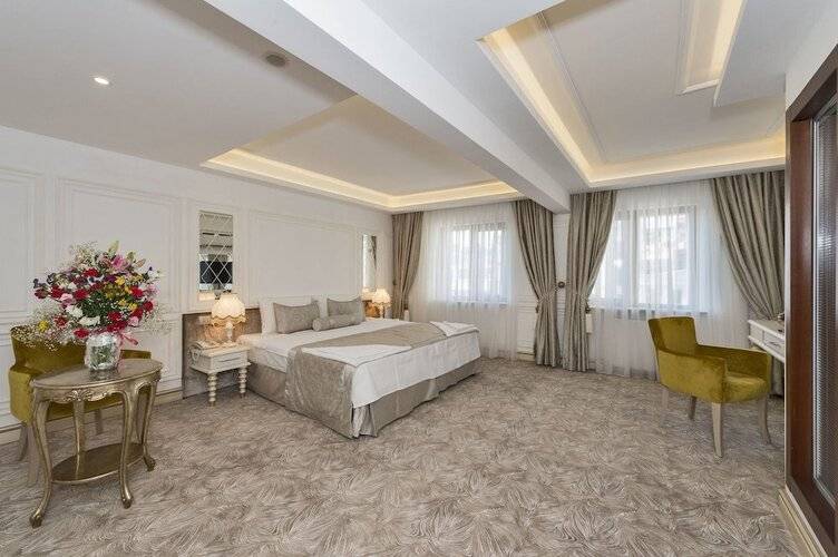 Escardin Hotel