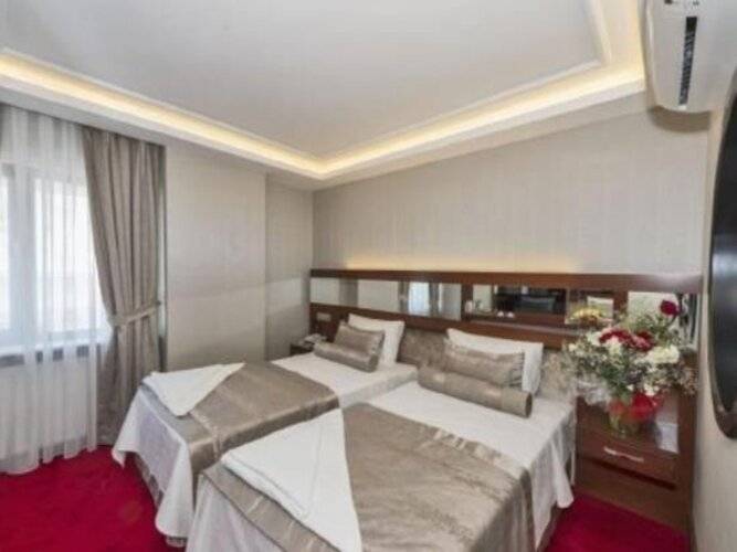 Escardin Hotel