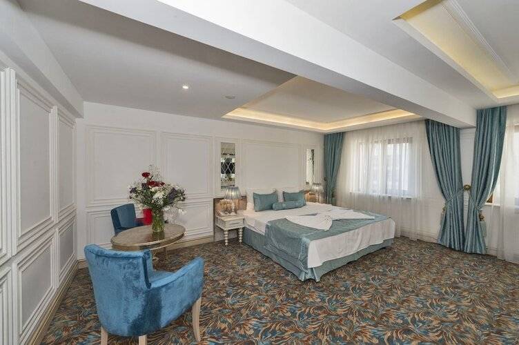 Escardin Hotel