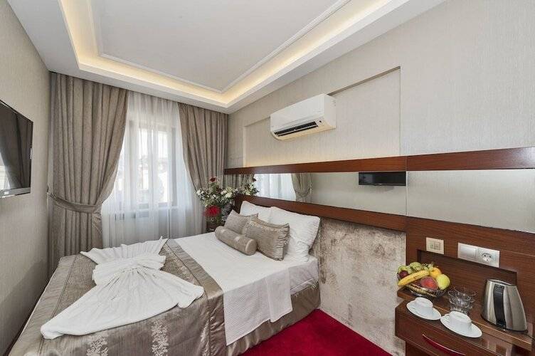 Escardin Hotel