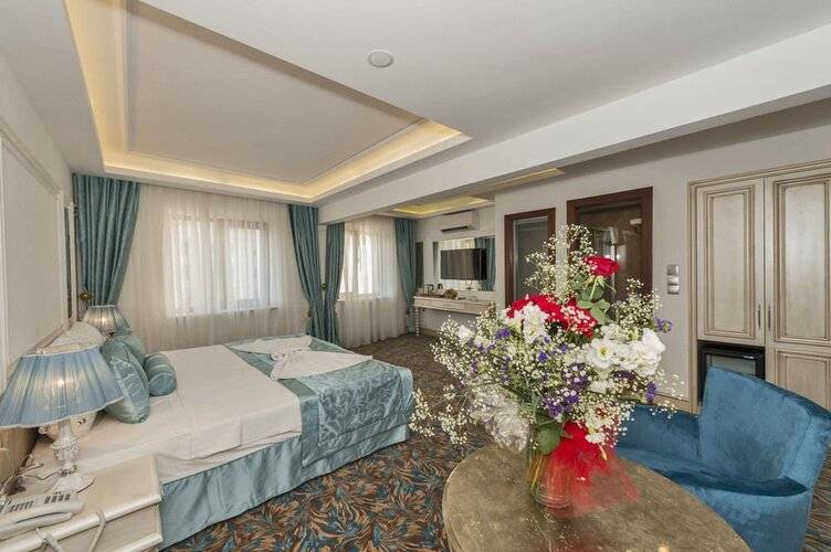 Escardin Hotel