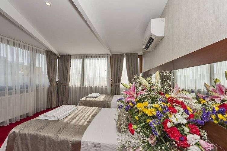 Escardin Hotel