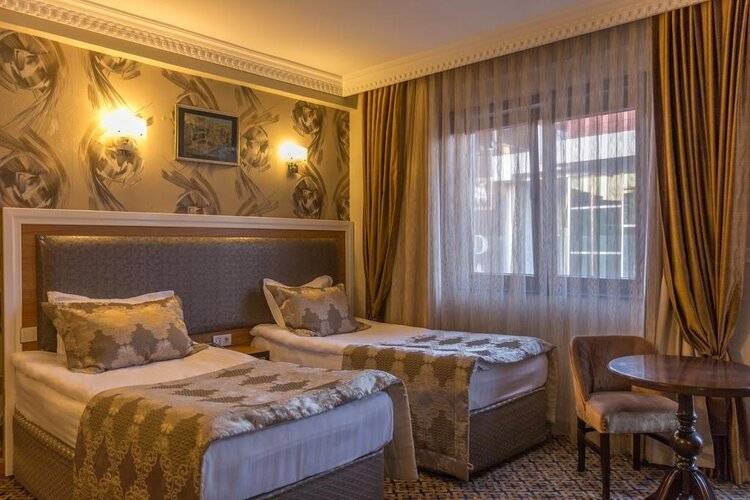 Grand Rosa Hotel