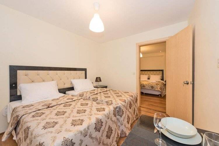 Invictum Residence