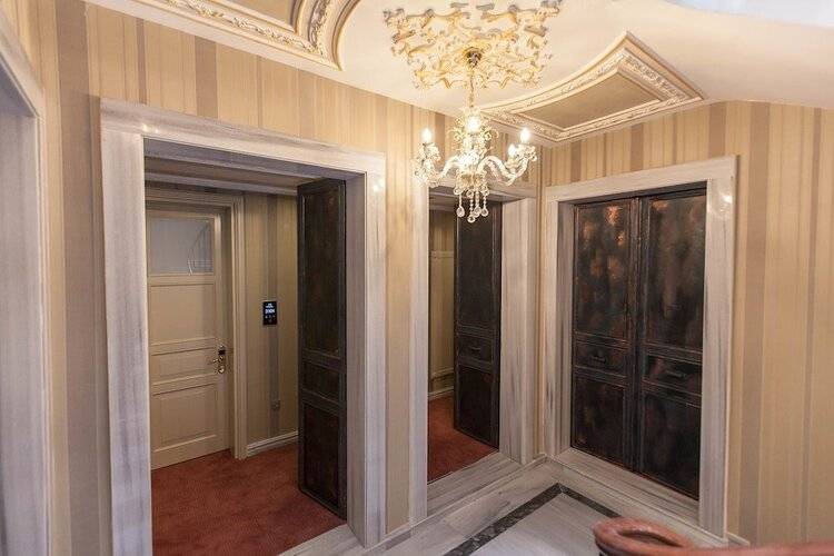 Meserret Palace Hotel