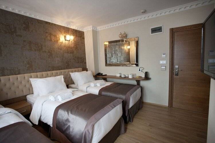 Pera Line Hotel
