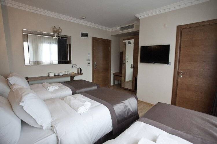 Pera Line Hotel