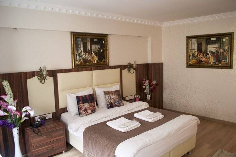 Peradise Hotel