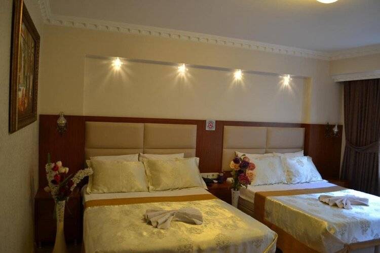 Peradise Hotel
