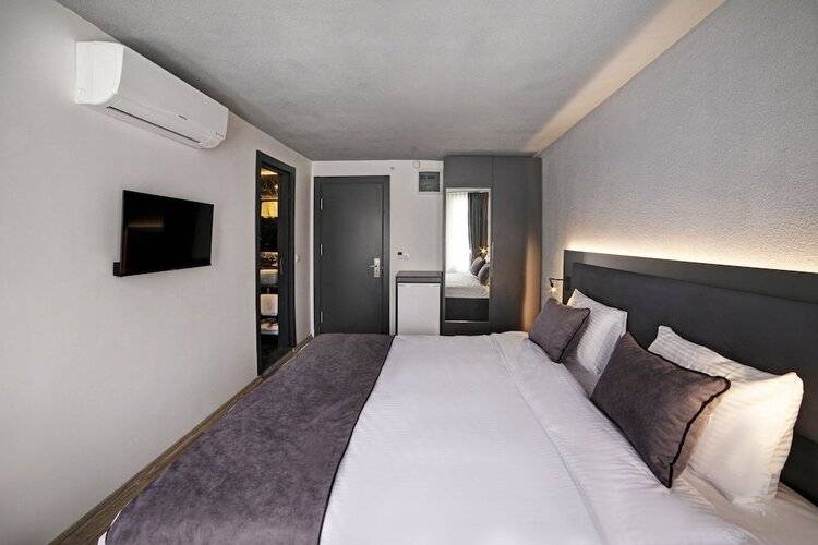 Seya Suites Hotel