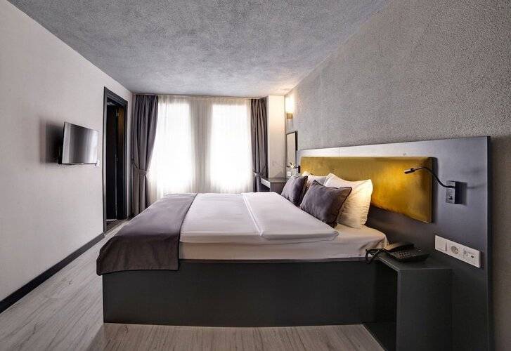 Seya Suites Hotel