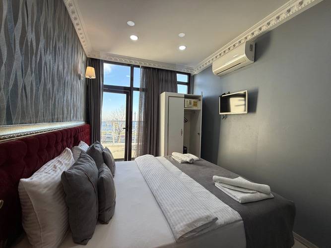 Rhythm Hotel