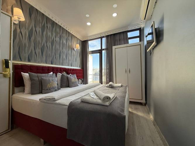 Rhythm Hotel