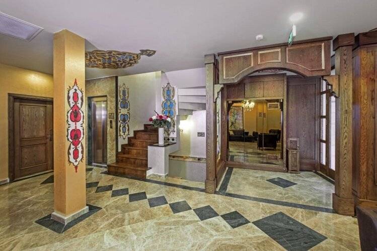 Perapolis Hotel