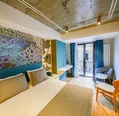 $item['hotel']['name']