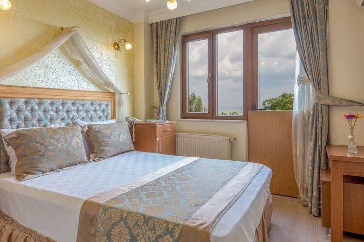 Sea House Suites