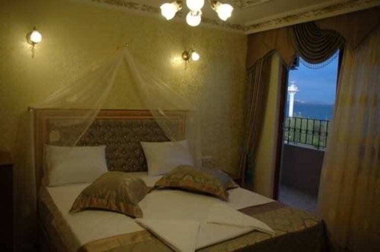 Sea House Suites