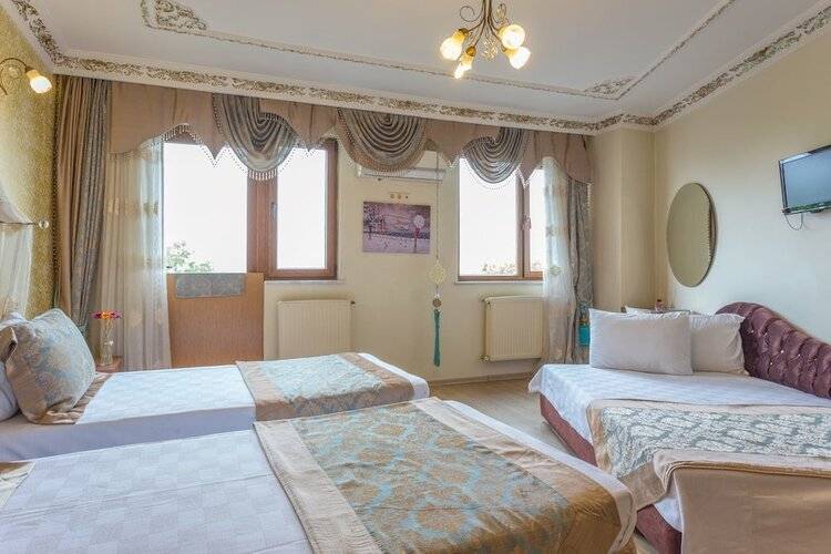 Sea House Suites