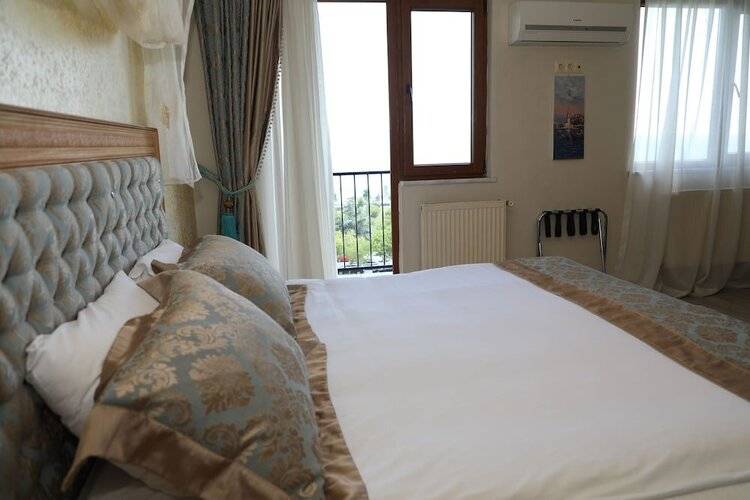 Sea House Suites
