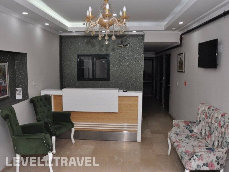 Фотография Monarch Hotel
