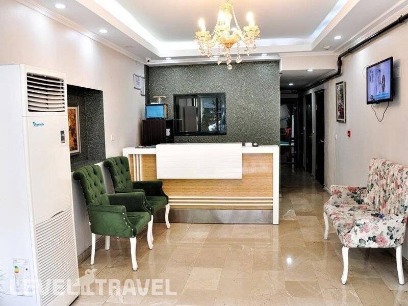 Фотография Monarch Hotel