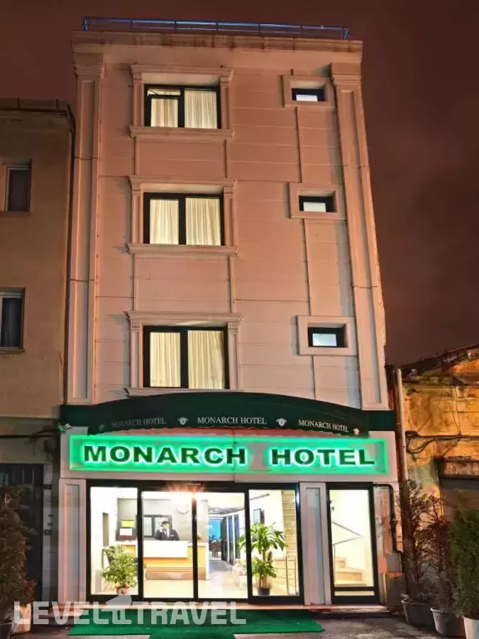 Monarch Hotel