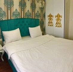 $item['hotel']['name']