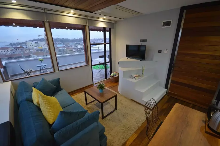 Unver Galata Apart