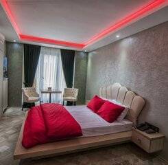 $item['hotel']['name']