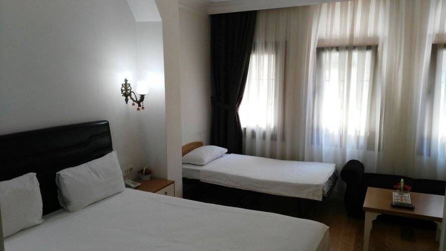 Hotel Jakaranda Istanbul