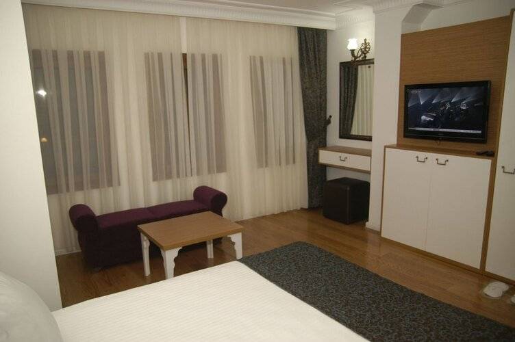 Hotel Jakaranda Istanbul